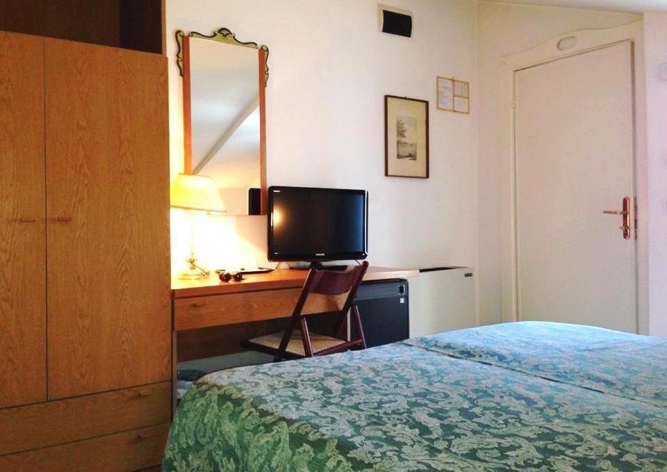 La Residenza Del Grand Hotel Gabicce Mare Kamer foto
